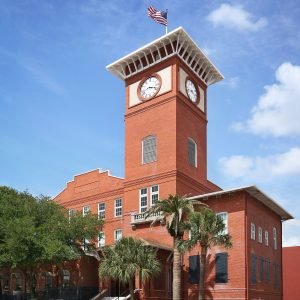 Exterior El Reloj factory building