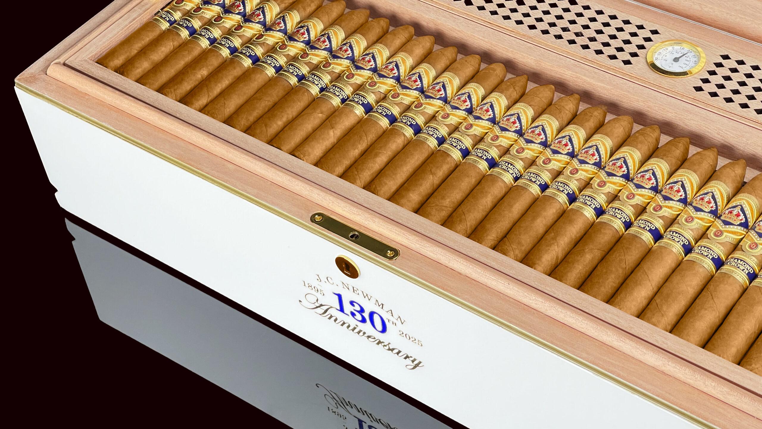 Jcn 130 Dc Humidor Cigar Detail 16x9 (1) Jcn 130 Dc Humidor Cigar Detail 16x9 (1)