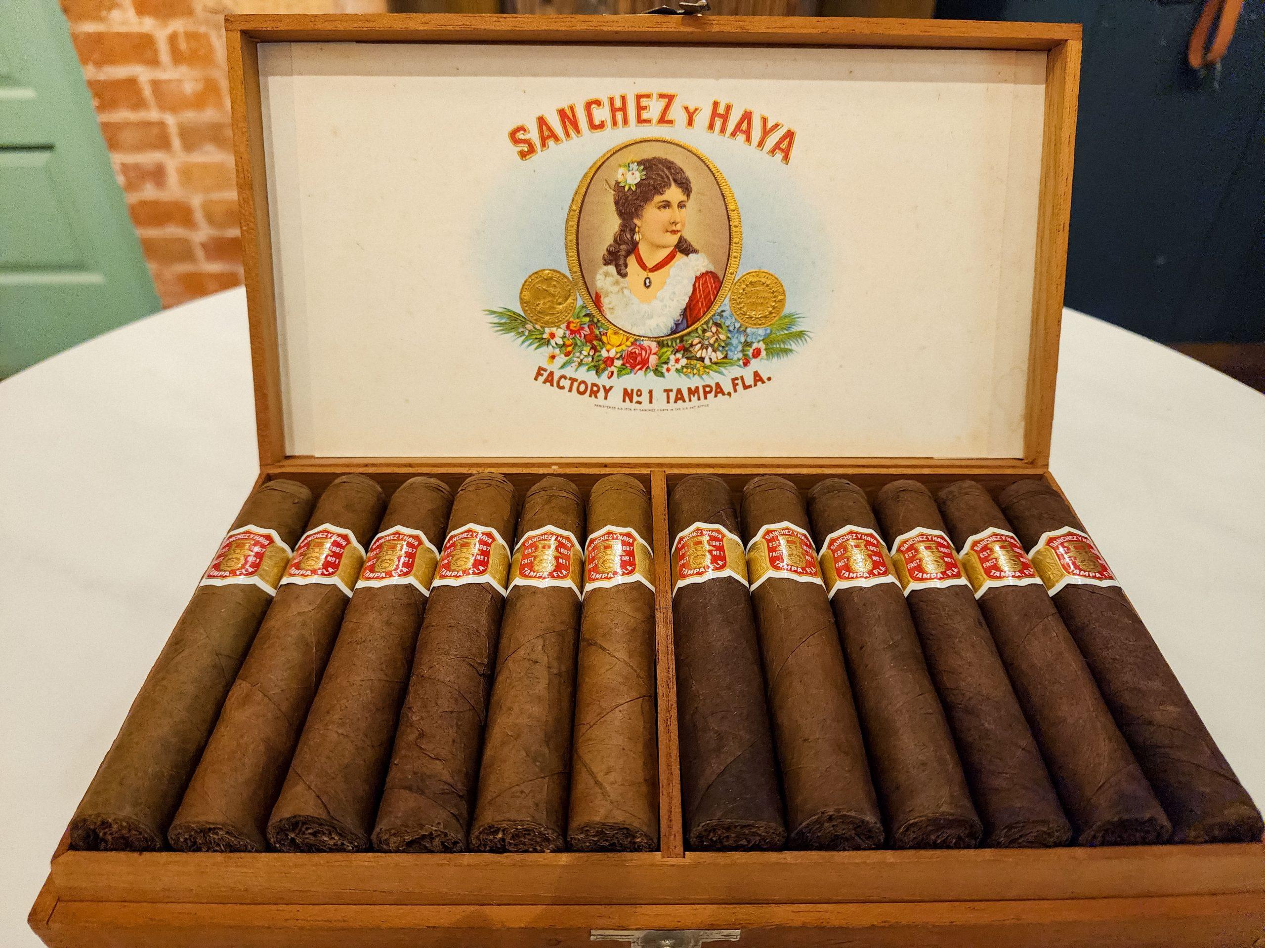sanchez y haya open cigar box